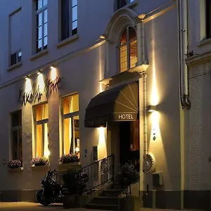 ** Otel Karel De Stoute Belçika