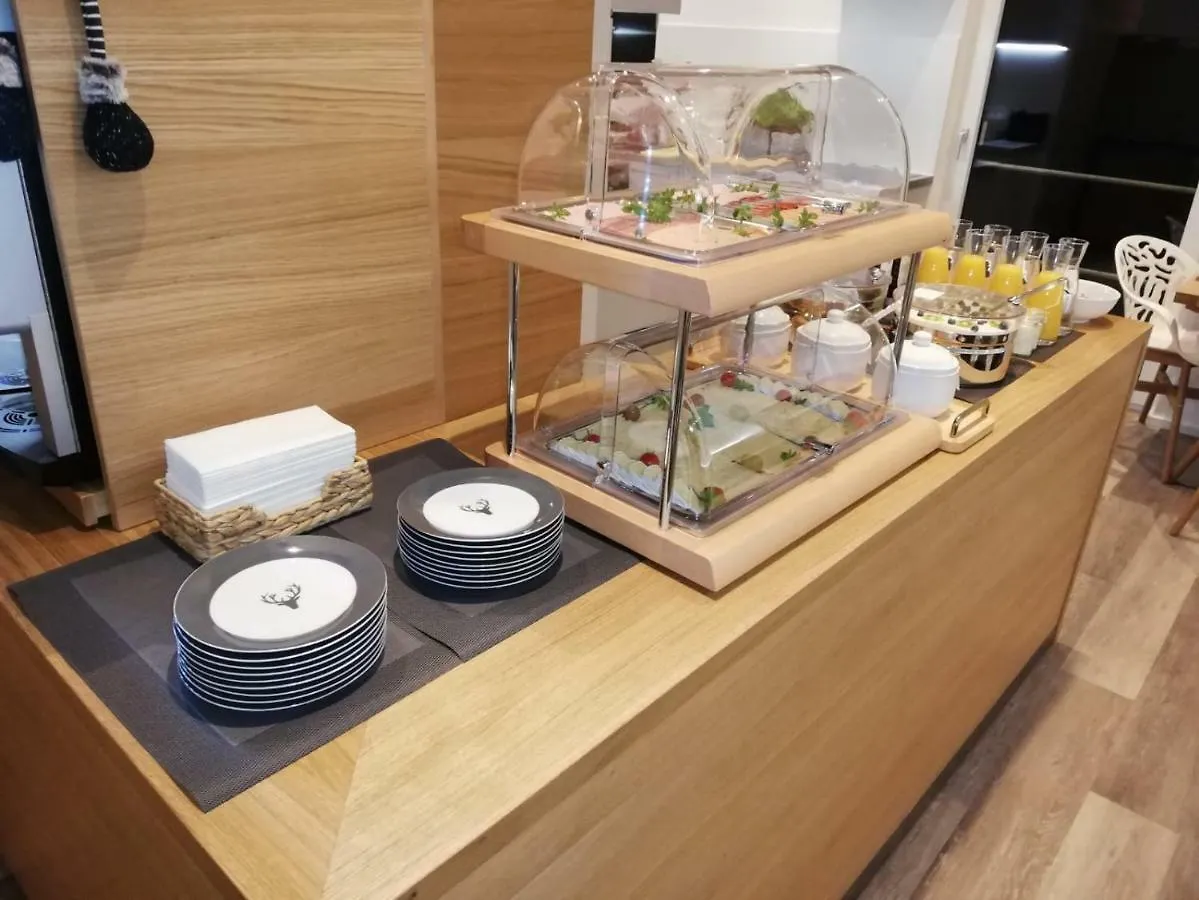 Floeckner B&B Salzburg Oda ve Kahvaltı