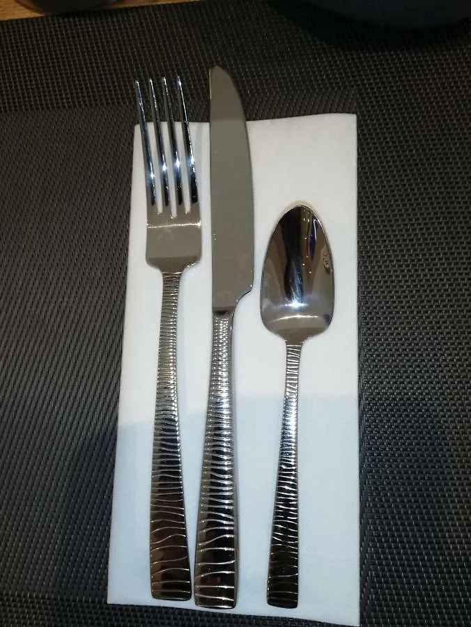 Floeckner B&B Salzburg Oda ve Kahvaltı
